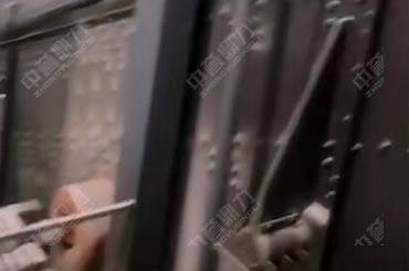 石料生产线振动筛工作视频