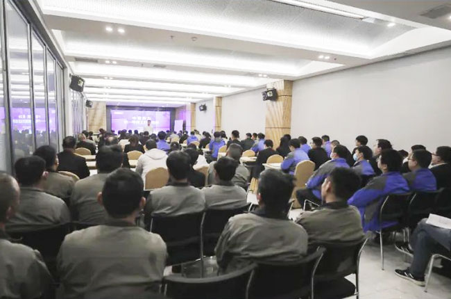 中誉鼎力2022年第一季度工作总结会.jpg