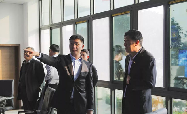 张治民董事长介绍智能矿山管理系统