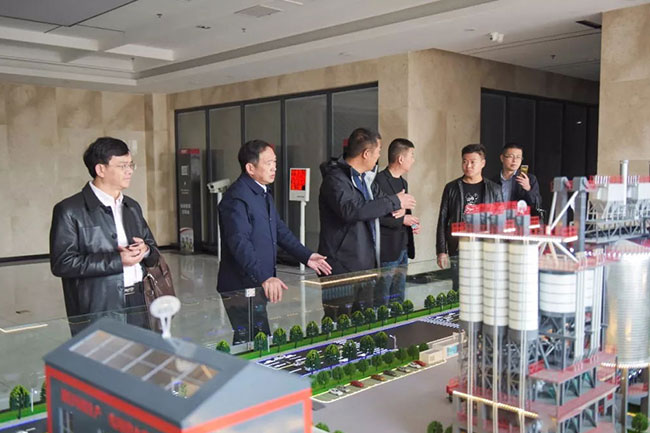 张总介绍中誉鼎力五位一体循环建材产业园项目