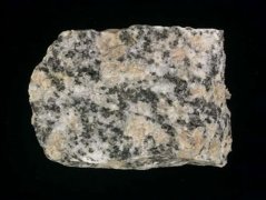 花岗岩制砂机新乡哪个厂家的好用？