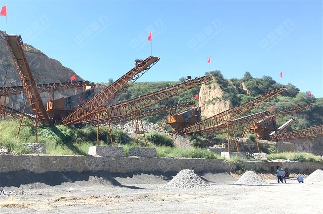 配图:采石加工点