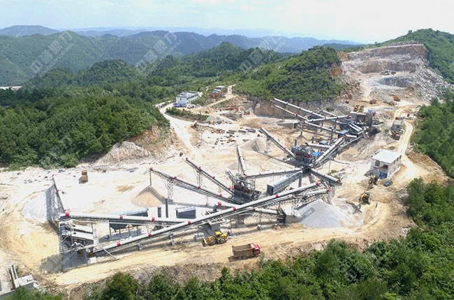 大型砂石矿山